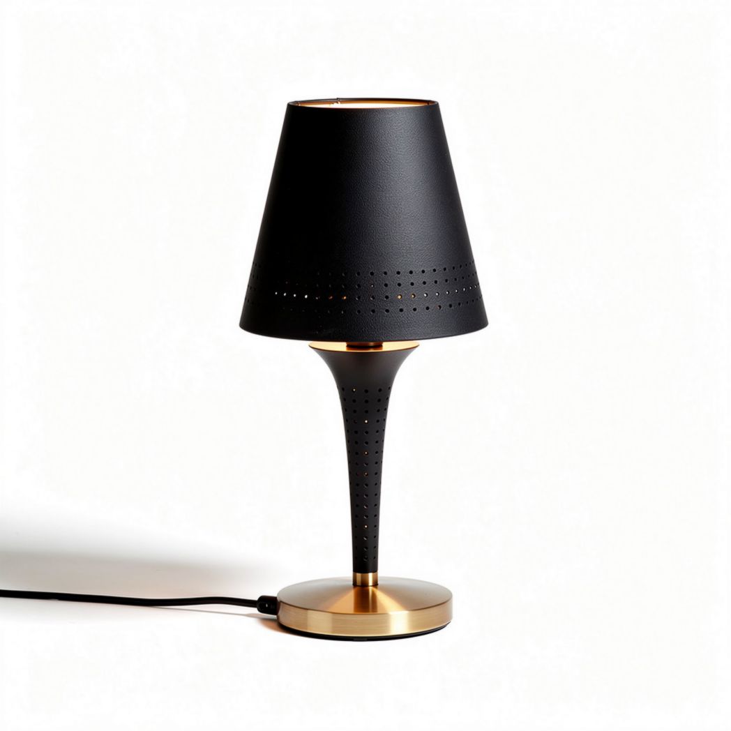 Lâmpada de mesa em metal preto com base dourada e altura de 40cm